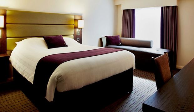Premier Inn Birmingham City Centre Broad Street Exterior photo
